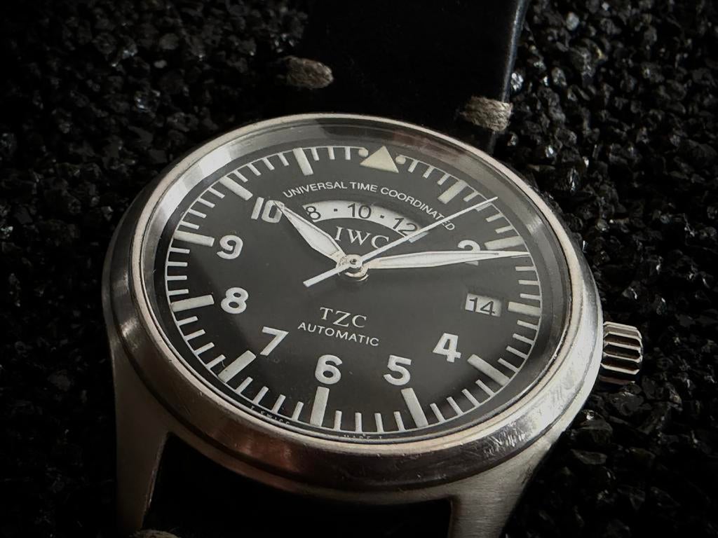 IWC Pilot Spitfire UTC | IW3251 | recente service!, Sieraden, Tassen en Uiterlijk, Horloges | Heren, Overige merken, Leer, Staal
