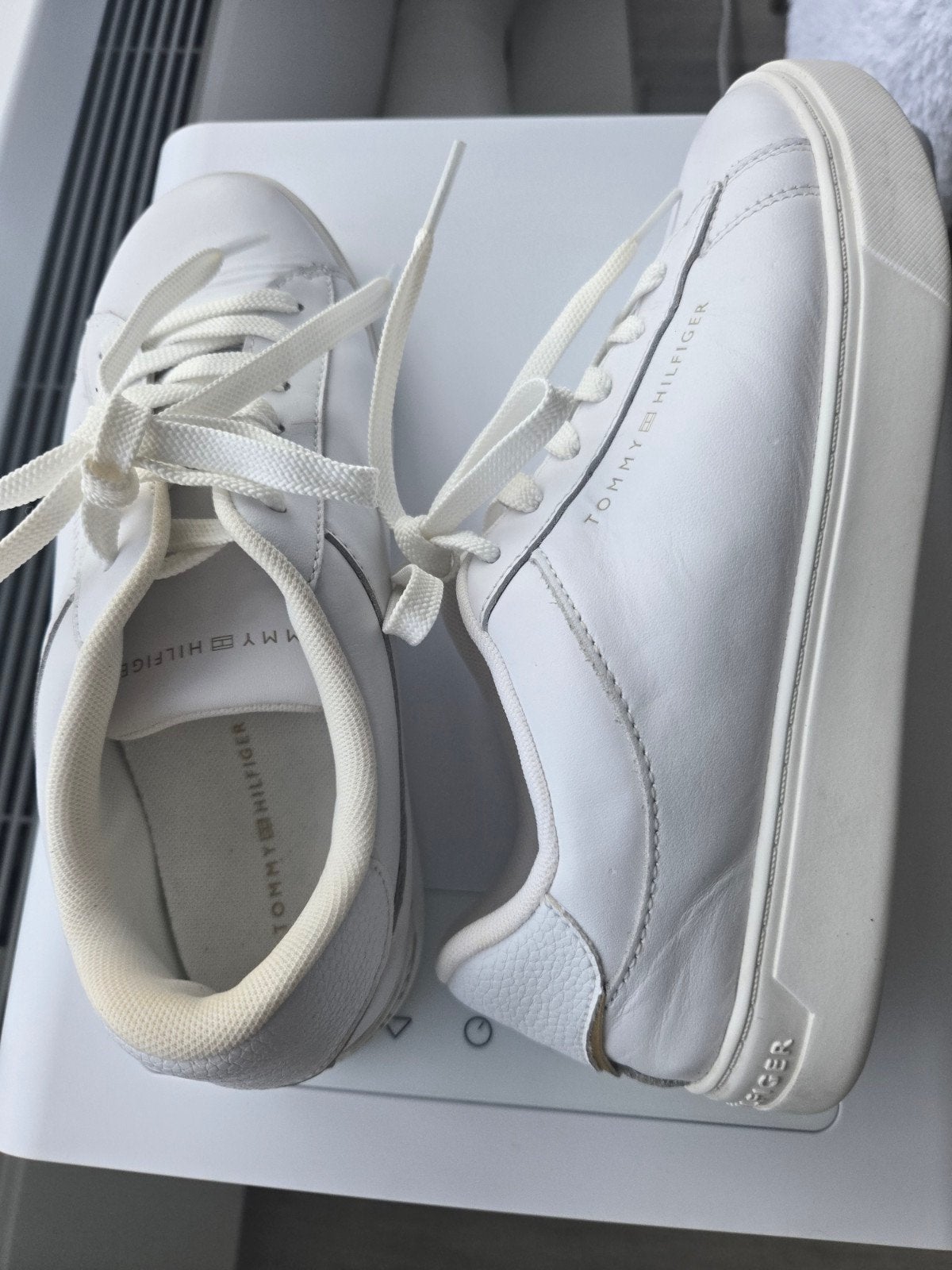 Witte Tommy Hilfiger sneakers maat 37, Wit, Ophalen of Verzenden, Tommy Hilfiger, Sneakers of Gympen