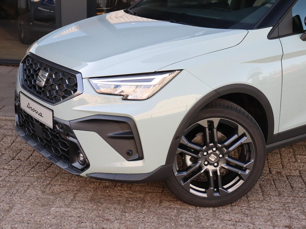 SEAT Arona FR Business 1.0 TSI 115PK DSG | Stoelverwarming |, Auto's, Seat, 1131 kg, Stof, Bedrijf, Nieuw
