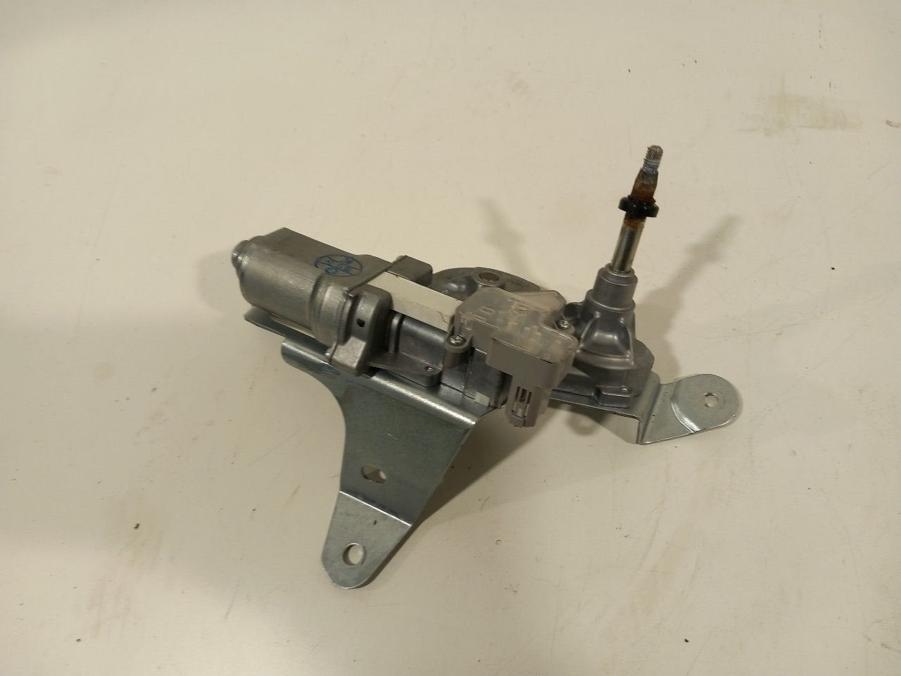 Ruitenwisser mechaniek achter Nissan Note, Onderdelen@venauto.nl, Van der Ven Autorecycling B.V., Gebruikt, Ettenseweg 76, 4706 PB Roosendaal, The Netherlands