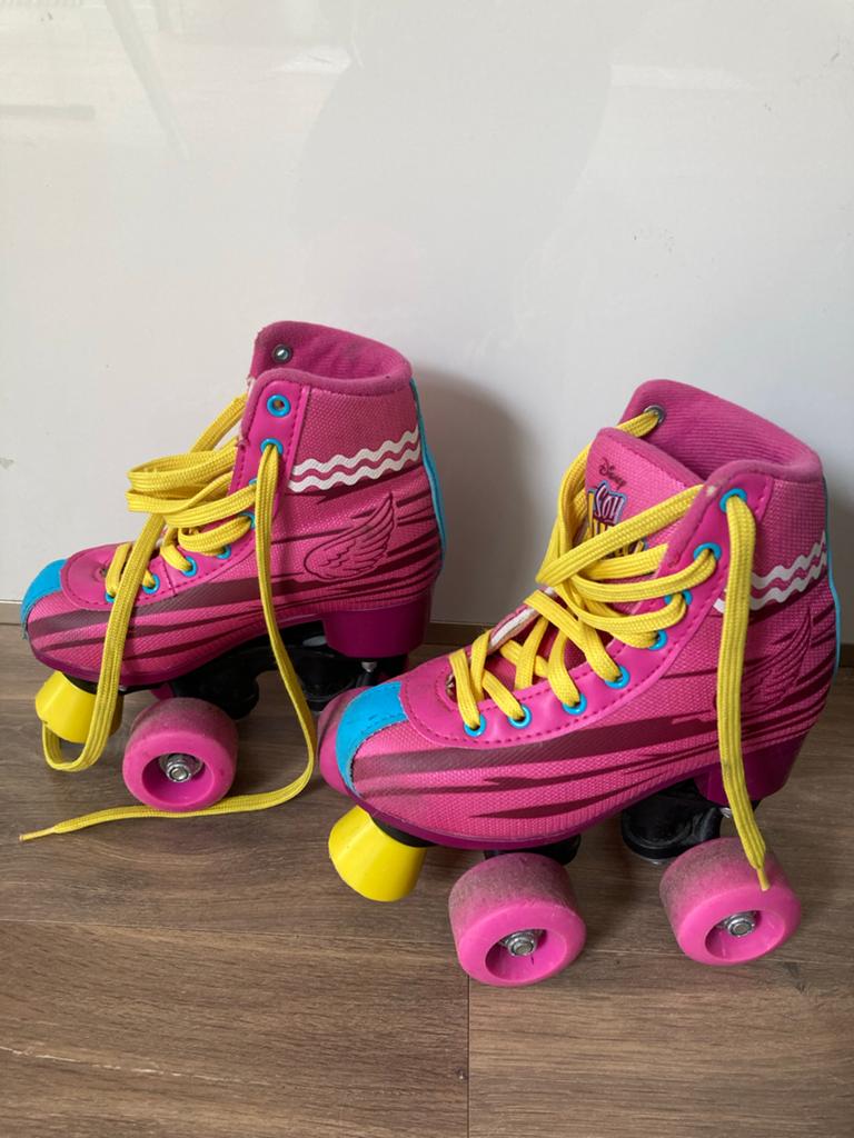 Soy Luna Disney rolschaatsen - Maat 30/31, Ophalen of Verzenden, Zo goed als nieuw, Kinderen