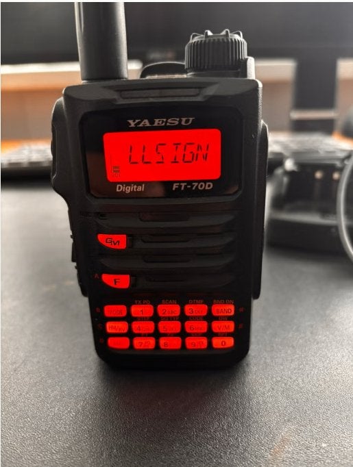 Yaesu FT-70DR vhf/uhf FM en digitale porto met FM en  C4FM, Telecommunicatie, Portofoons en Walkie-talkies, Gebruikt, Portofoon of Walkie-talkie