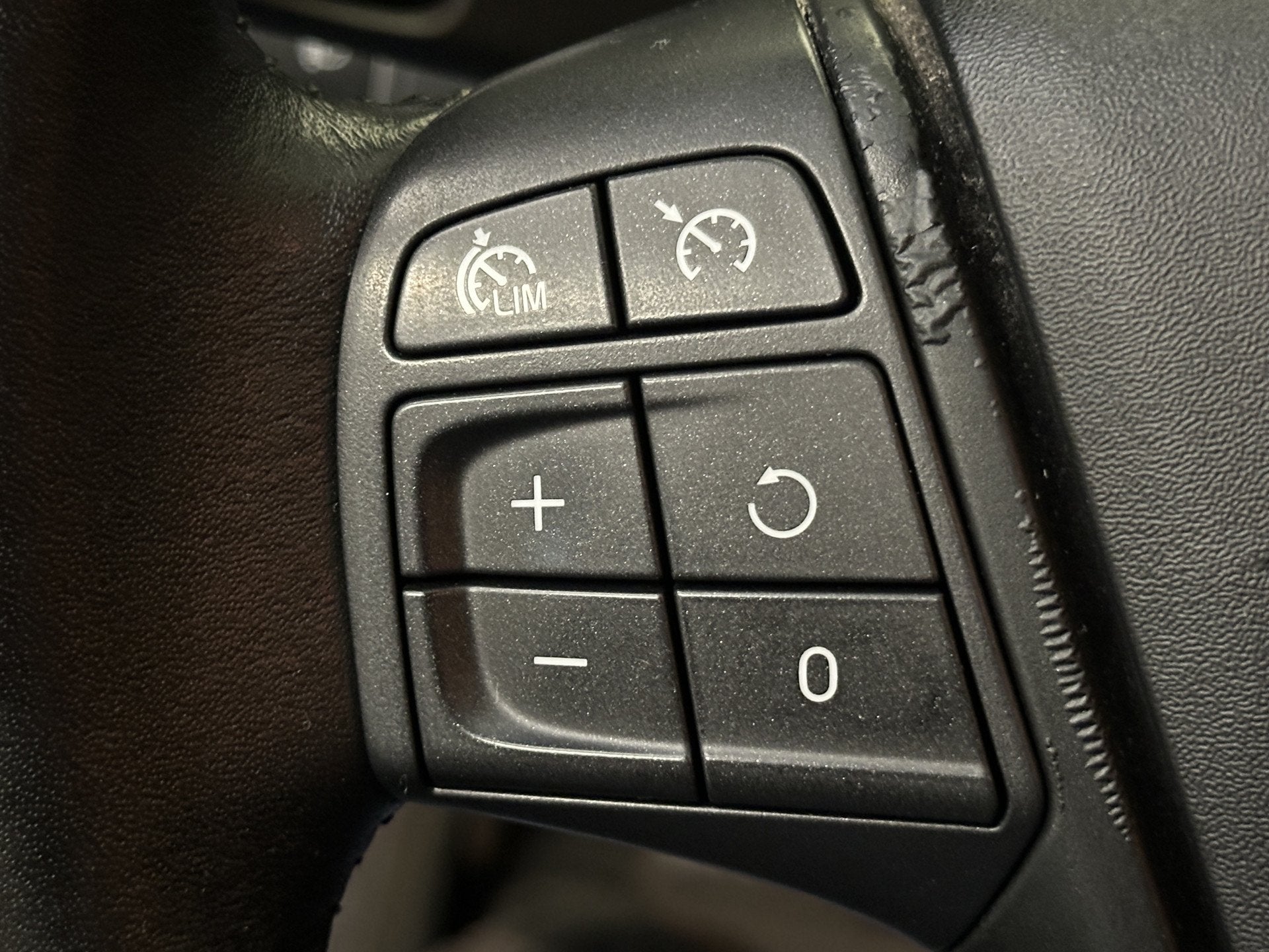 Foto 15 van Volvo V60 2.0 D2 Polar+ *Diesel*Full Options*Zeer goed Onder