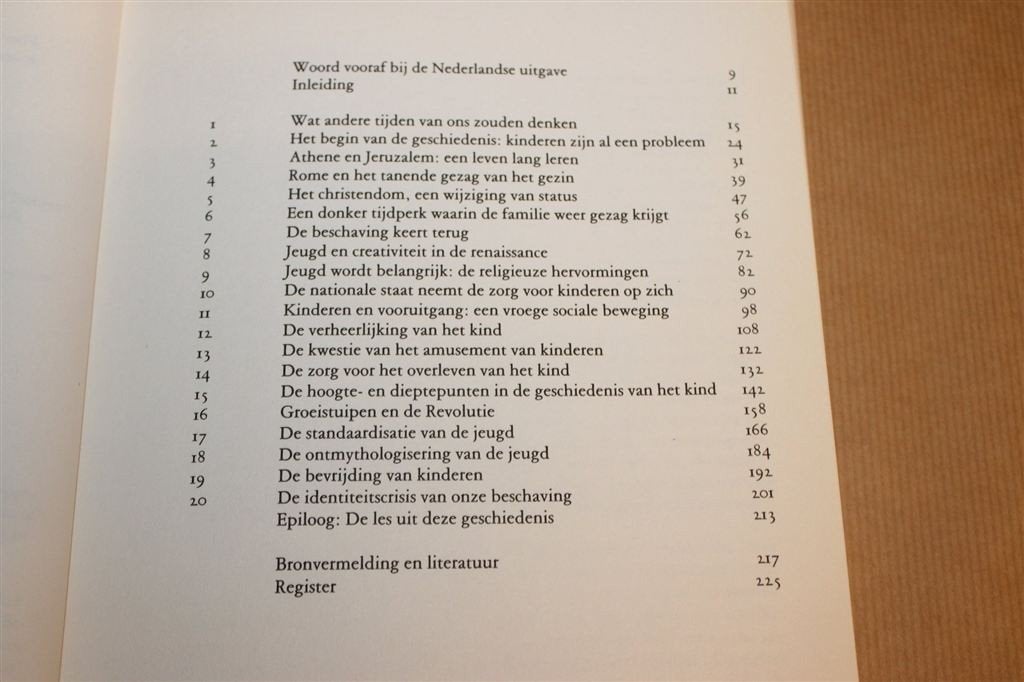 Geschiedenis van het Kind — Opvoeding & Kindbeeld Westen, Ophalen of Verzenden, Gelezen, Europa