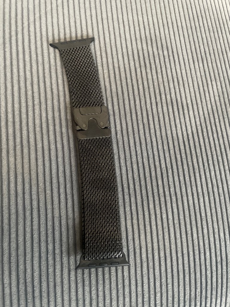 Apple Watch Milanees bandje van zwart titanium, Zwart, IOS, Nieuw, Ophalen of Verzenden