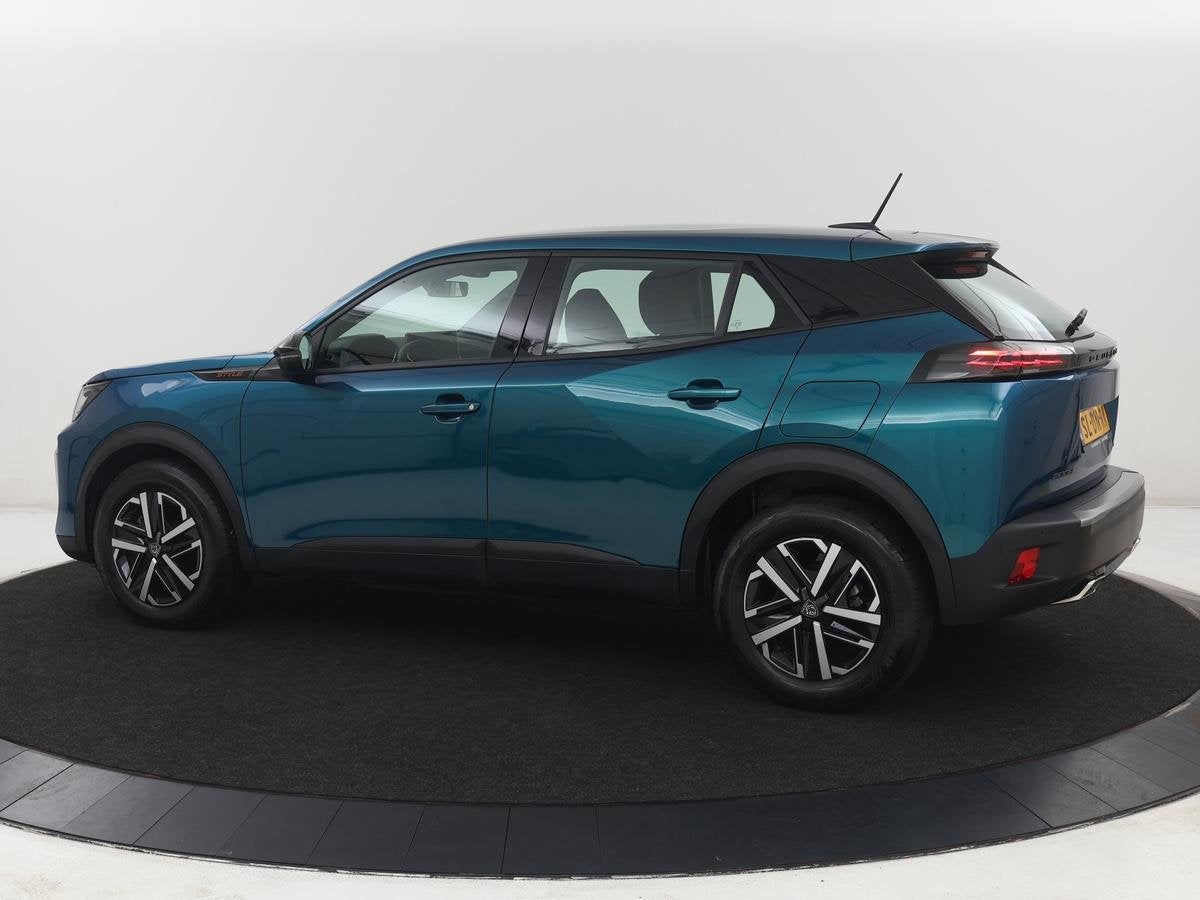 Peugeot 2008 1.2 Hybrid 136 Active | Carplay | Cruise Contro, 1272 kg, Gebruikt, Euro 6, 1199 cc
