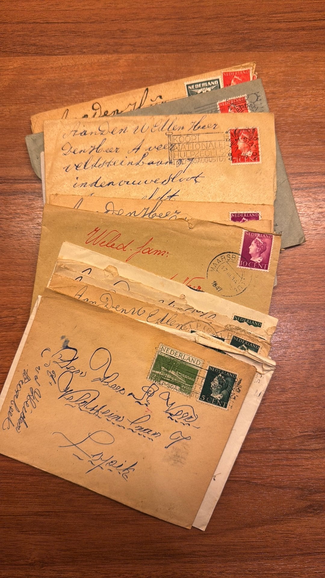 24 poststukken met zegel Wilhelmina, jaren ‘40, Ophalen of Verzenden, Envelop