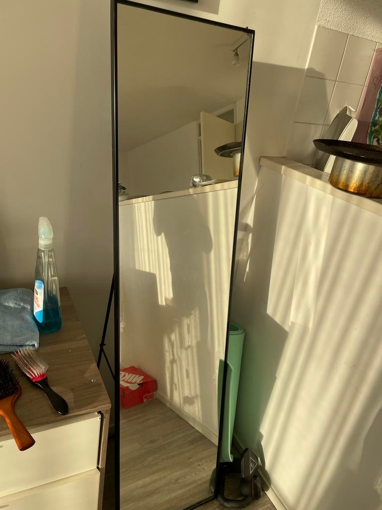 Ikea spiegel - staand of hangend, Minder dan 50 cm, Ophalen of Verzenden, Zo goed als nieuw, 150 tot 200 cm