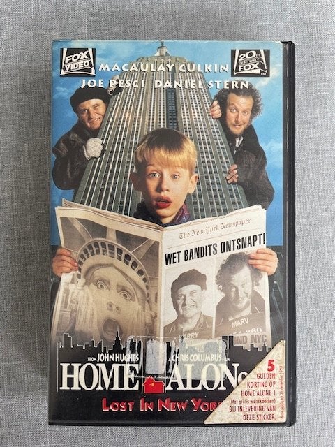 Videoband Home Alone 2 – Lost in New York , Nederlands ondertiteld, Alle leeftijden, Ophalen of Verzenden, Komedie