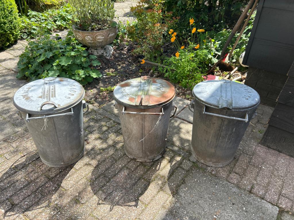 Ouderwetse vintage zinken Vuilnisemmer 3 stuks, Ophalen