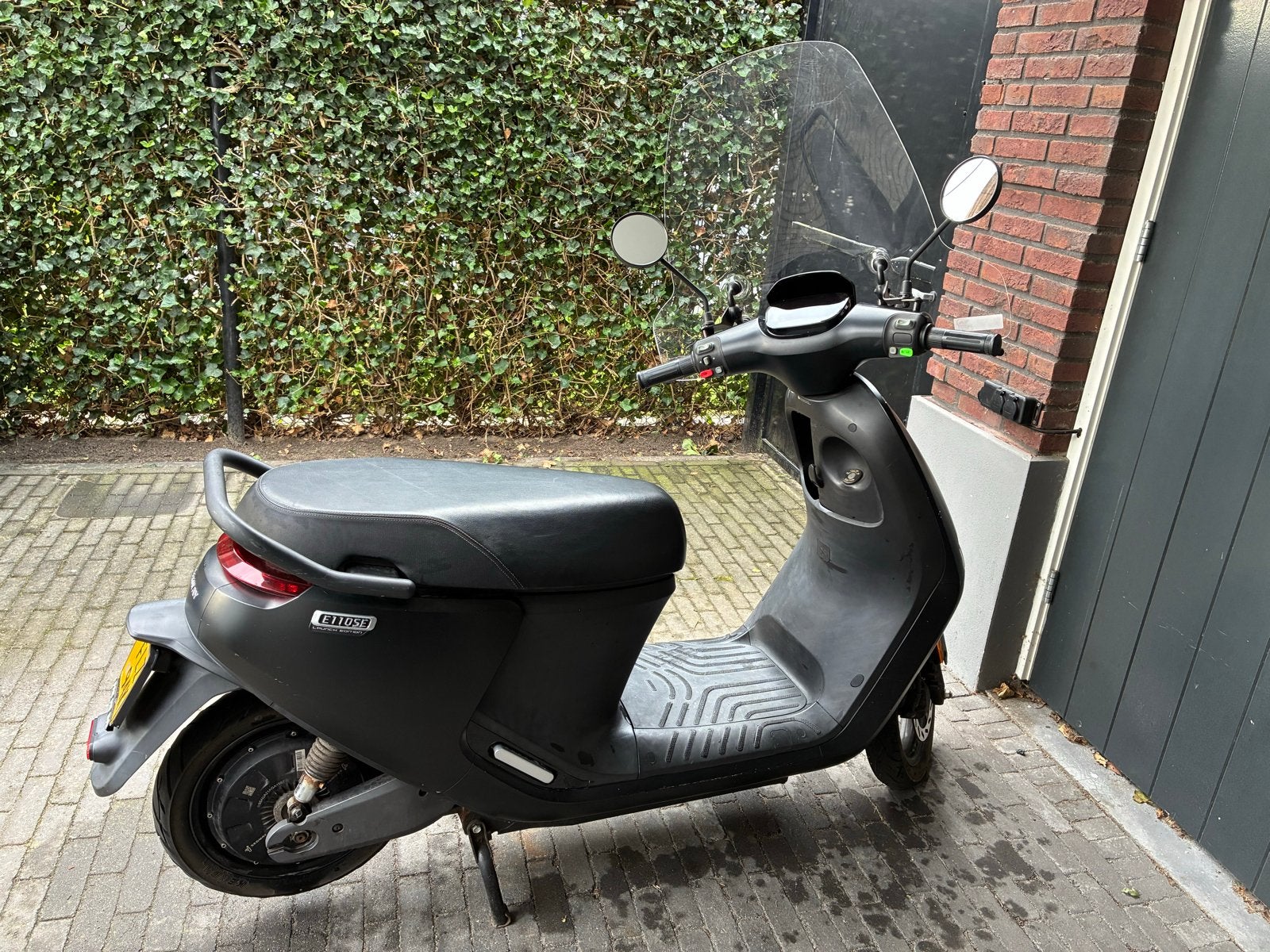 Segway E110SE Launch Edition - Elektrische Scooter, Fietsen en Brommers, Scooters | Overige merken, Ophalen of Verzenden, Gebruikt