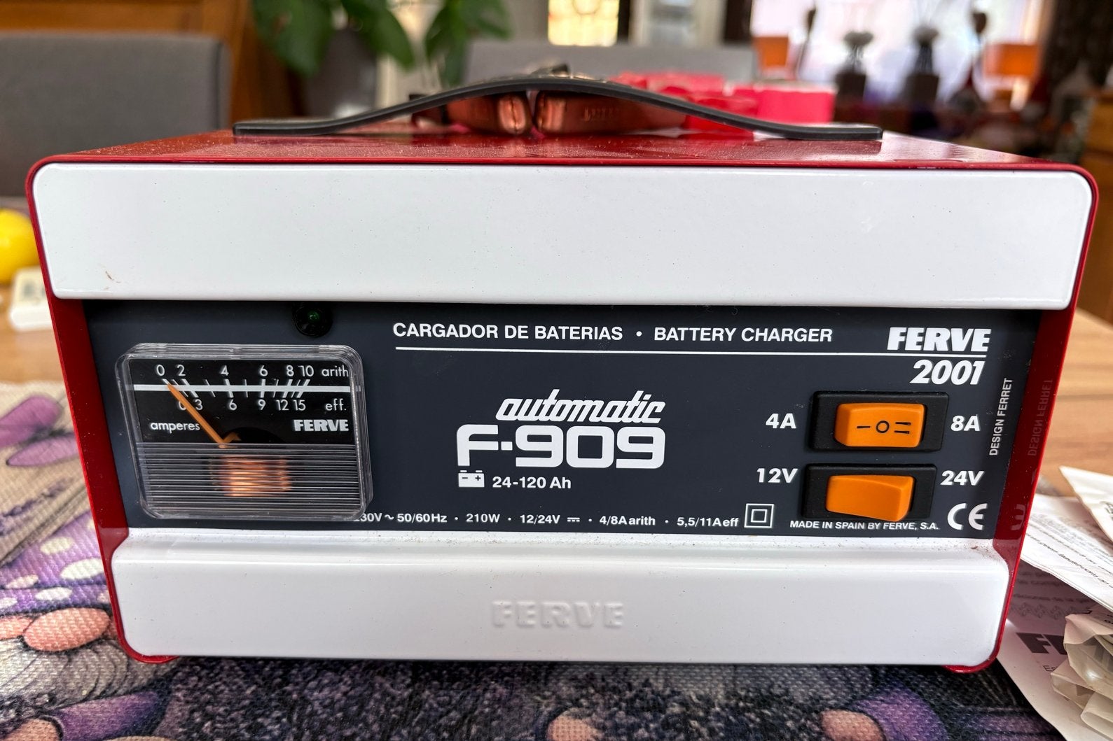 Ferve F-909 Automatische Acculader 12V/24V, Ophalen of Verzenden, Gebruikt