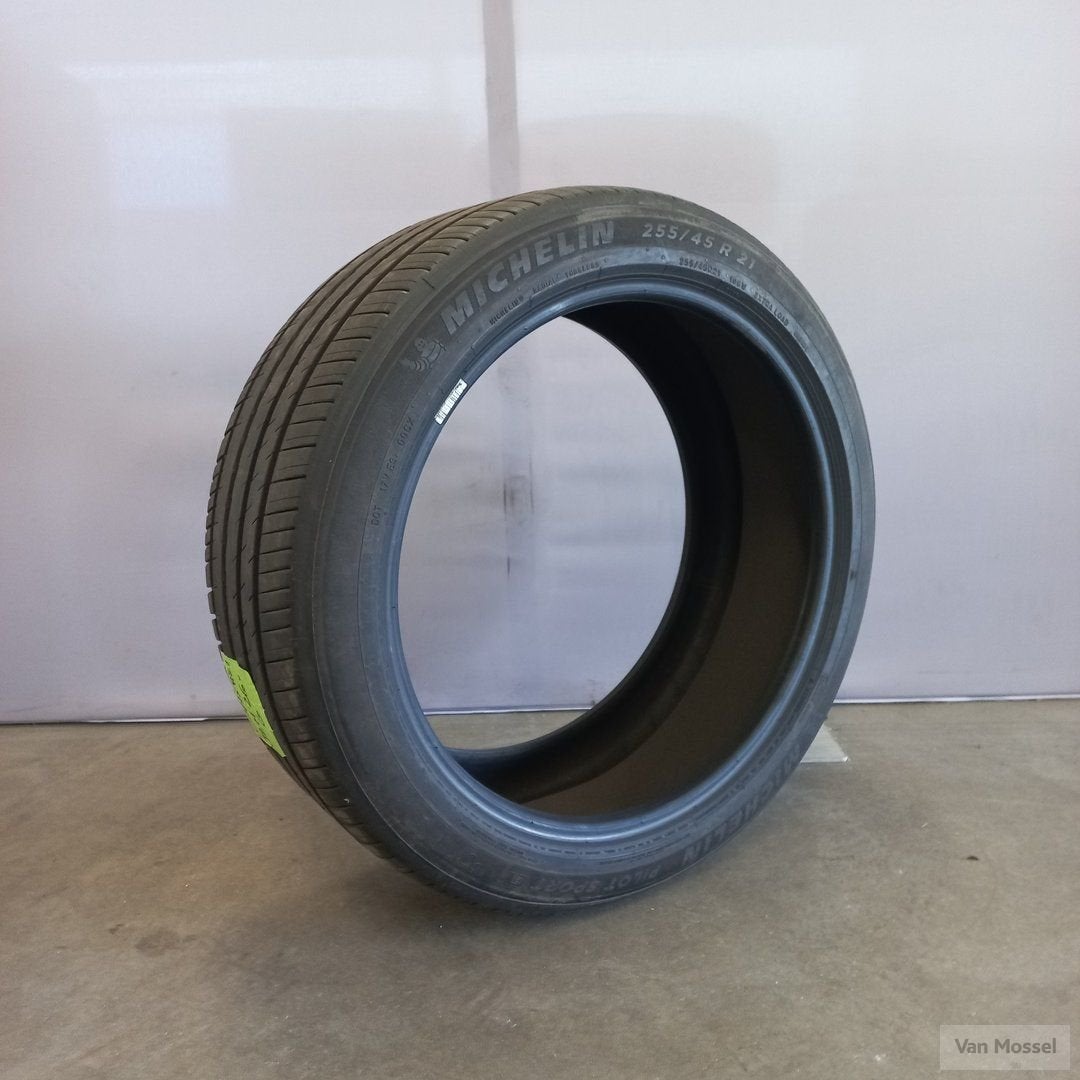Michelin Pilot Sport EV 255/45/R21 106W, Gebruikt, 255 mm, -, -