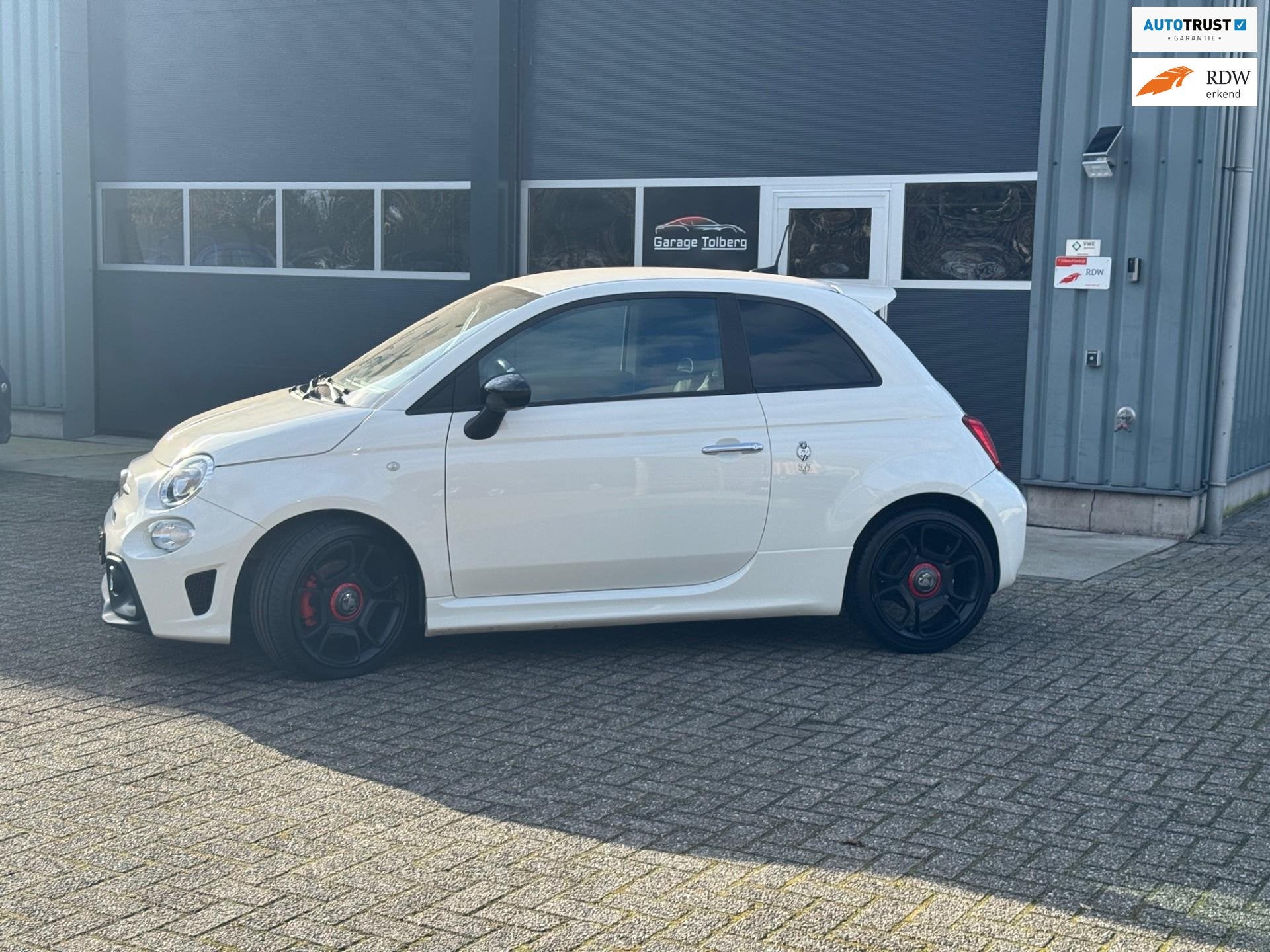 FIAT ABARTH 595 1.4 T-Jet 70th Anniversary Pista. KRACHTIG,, Auto's, Voorwielaandrijving, Gebruikt, 4 cilinders, Wit