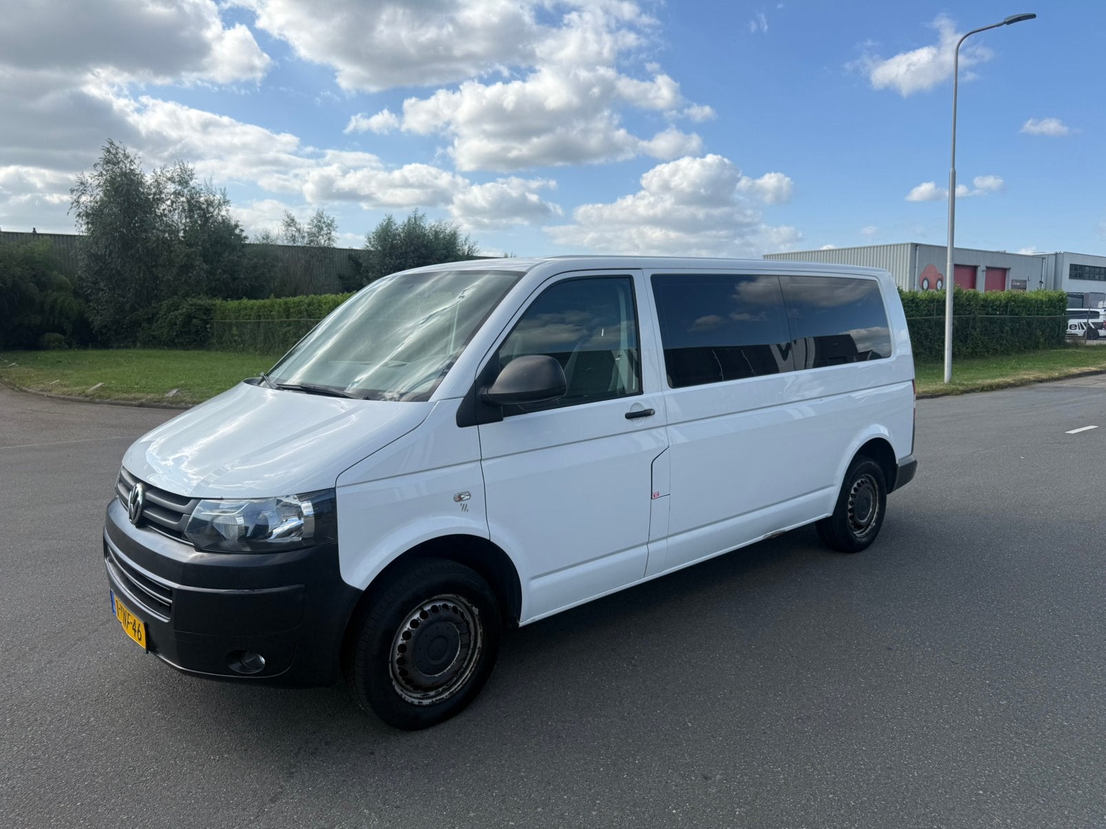 Volkswagen Transporter 2.0 TDI 62KW Kombi 2014 Wit L2/H1, Auto's, Volkswagen, Voorwielaandrijving, Euro 5, Stof, Zwart