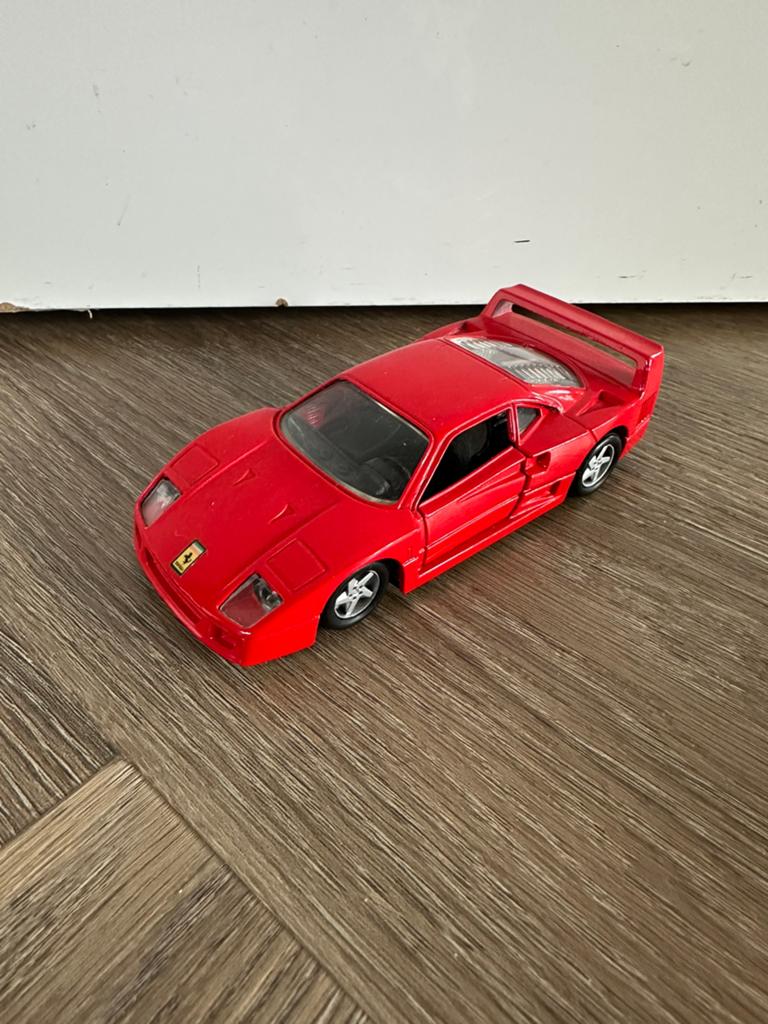 MAISTO SHELL FERRARI F40 F 40 RED, Hobby en Vrije tijd, Modelauto's | Overige schalen, Ophalen of Verzenden, Zo goed als nieuw
