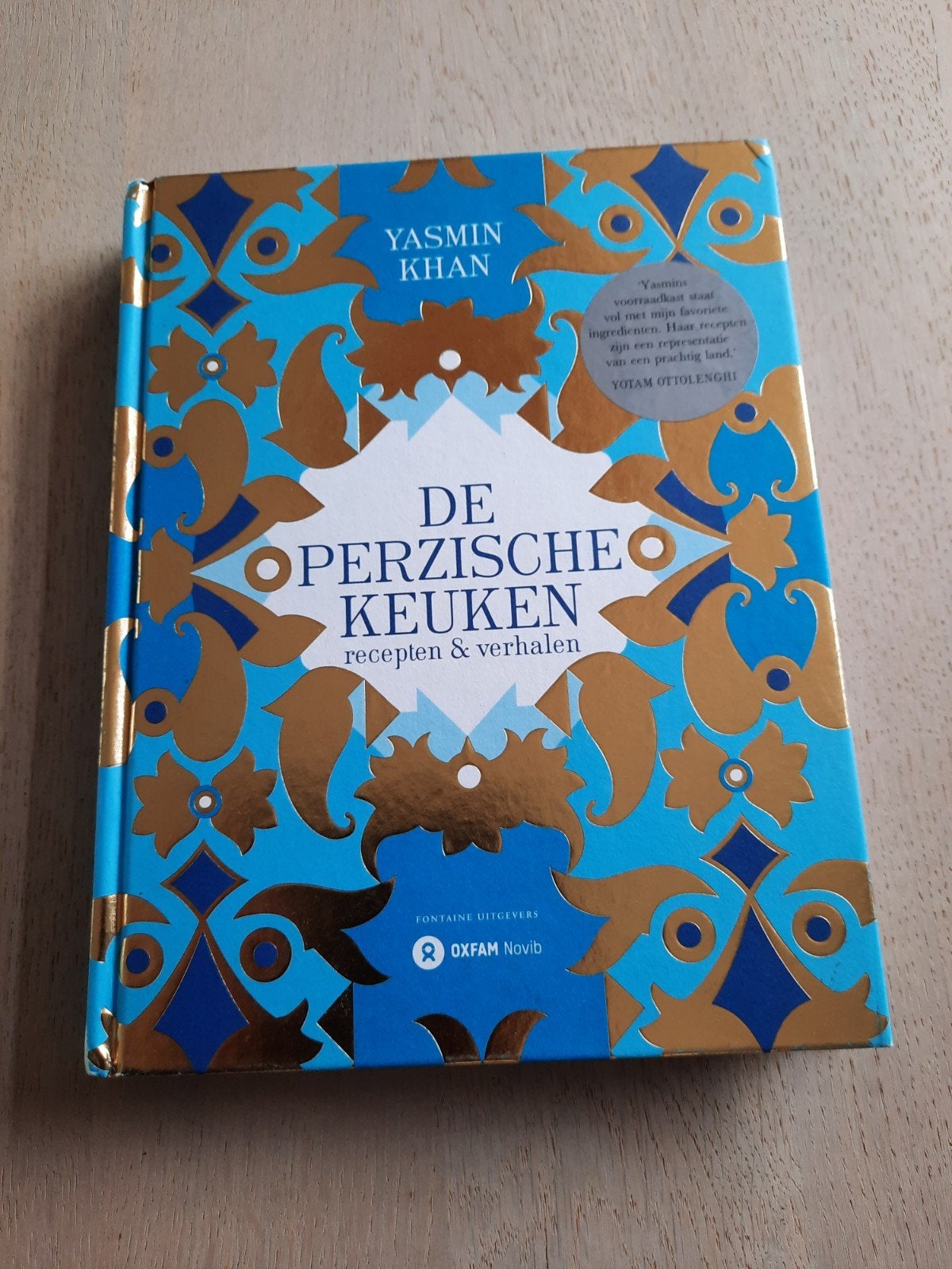 De Perzische keuken - Yasmin Khan (kleine beschadiging)

Har, Boeken, Kookboeken, Ophalen of Verzenden, Zo goed als nieuw