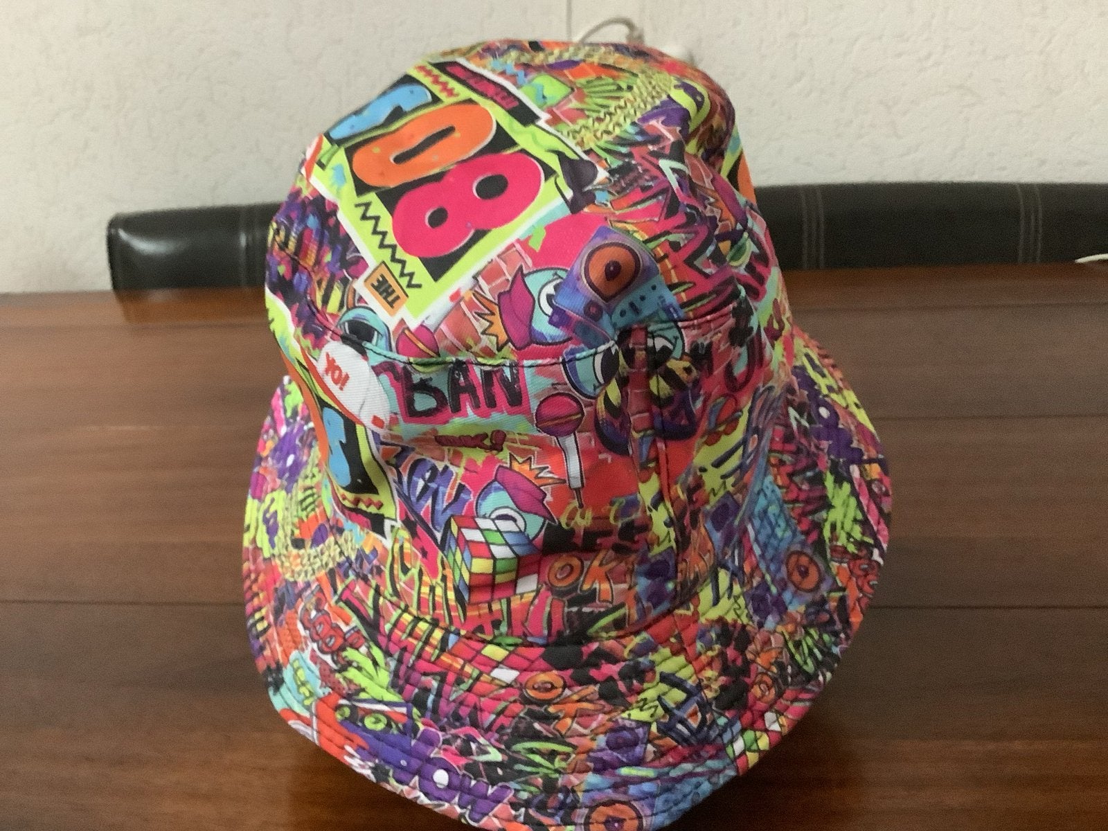 Uniseks Bucket Hat met Kleurrijke Graffiti Print - Nieuw!, Verzenden, Nieuw, One size fits all, Hoed