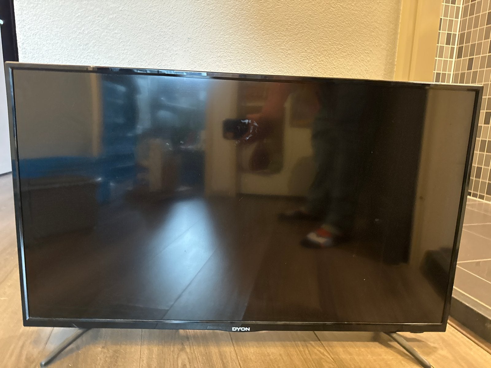 40 inch LCD TV met beugel voor driepoot standaard, Ophalen, Gebruikt, 50 Hz, LCD