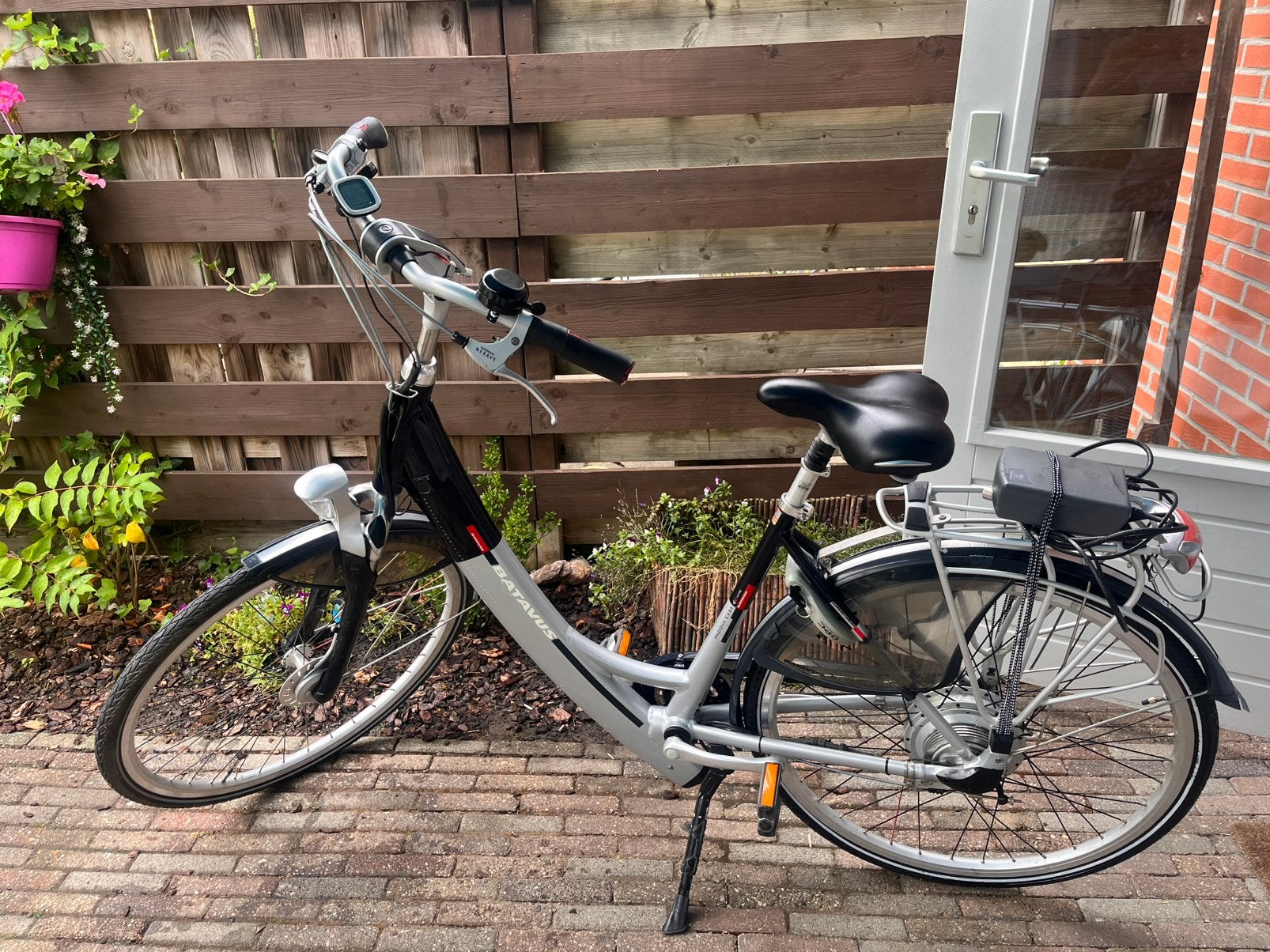 Betavus e bike elektrische fiets, Fietsen en Brommers, Fietsen | Dames | Moederfietsen, Ophalen, 0 zitjes, Zo goed als nieuw, Overige merken