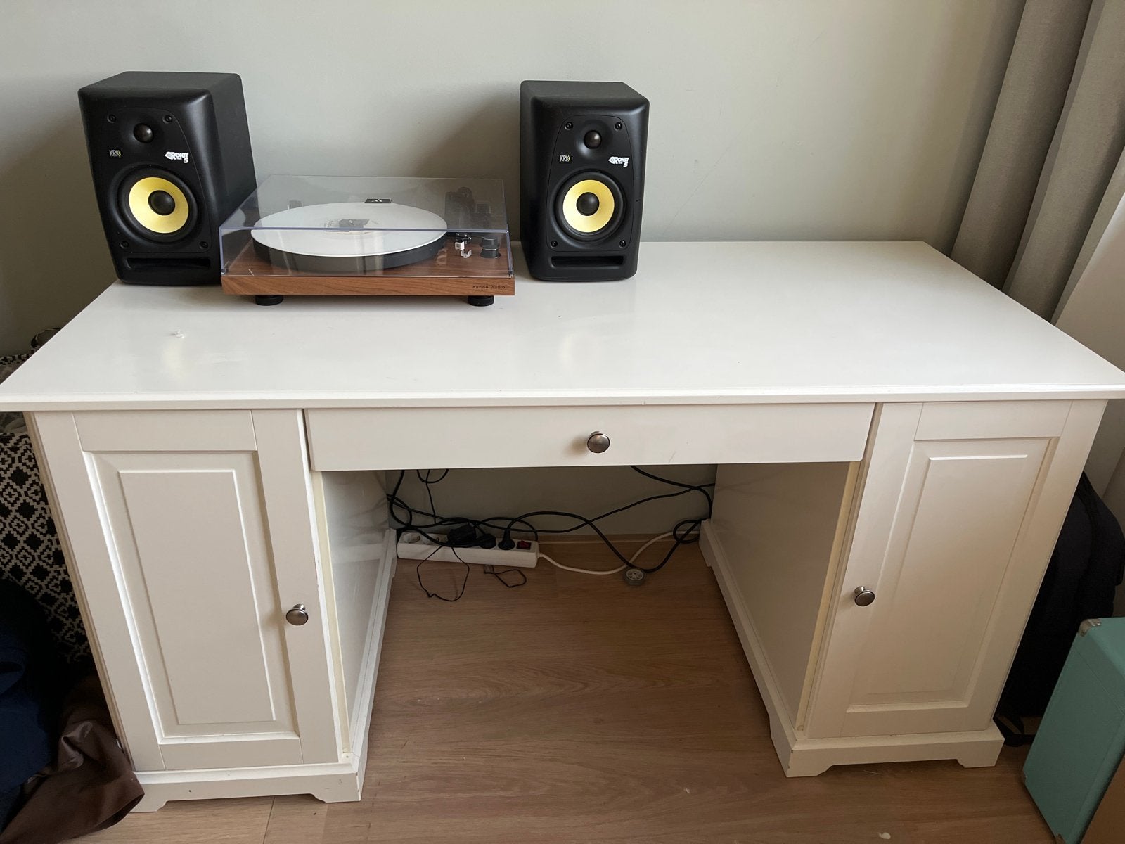 IKEA Liatorp Bureau - Stevig en Functioneel, Ophalen, Opbergruimte, Gebruikt, IKEA