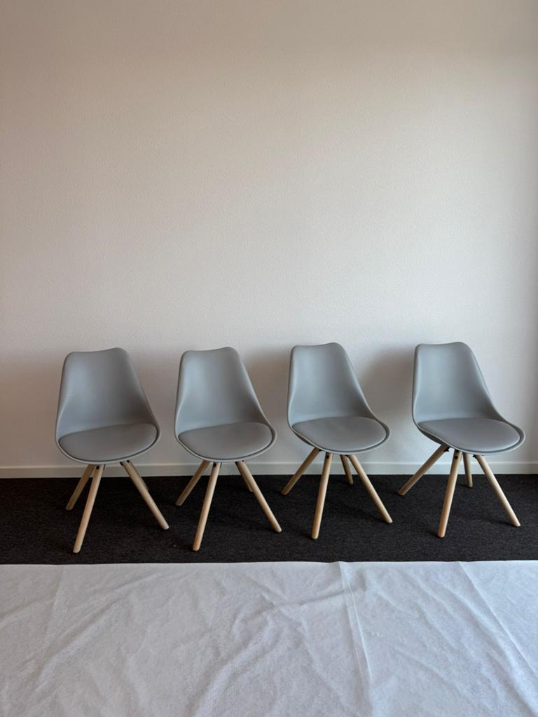 Kuipstoelen eetkamerstoelen 4x, Gebruikt, Vier, Modern, scandinavisch, Grijs