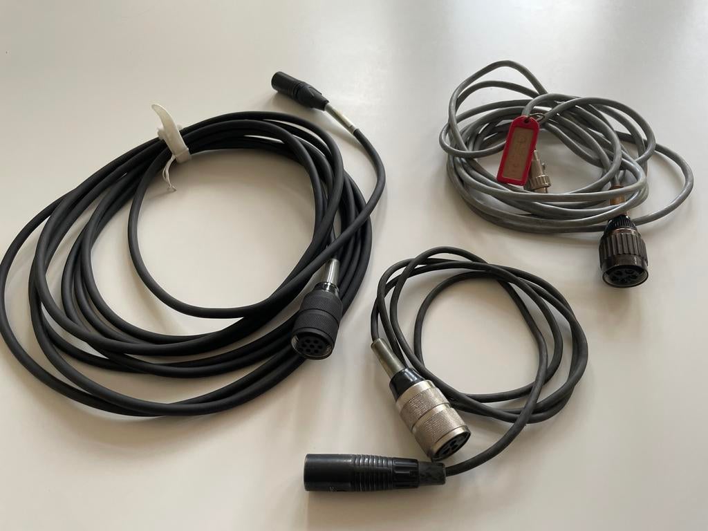 Twee audiokabels met Groottuchel 5 en 7 pin female., Muziek en Instrumenten, Ophalen of Verzenden, Gebruikt, Apparatuur