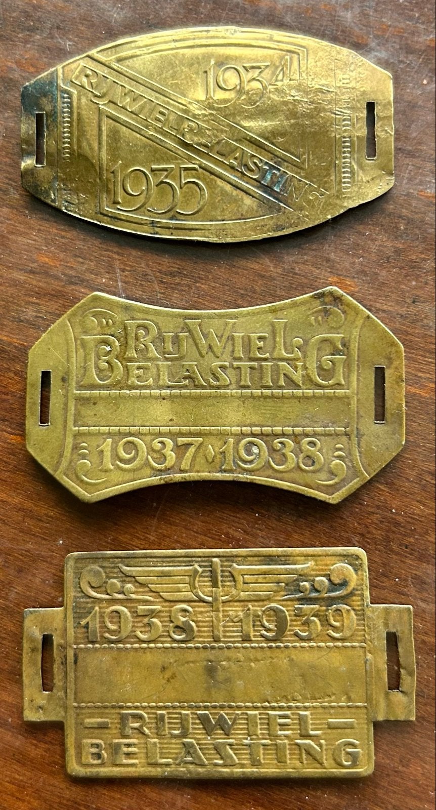 3 Prachtige Oude Rijwielbelastingplaatjes 1934-1939, Ophalen of Verzenden, Gebruikt