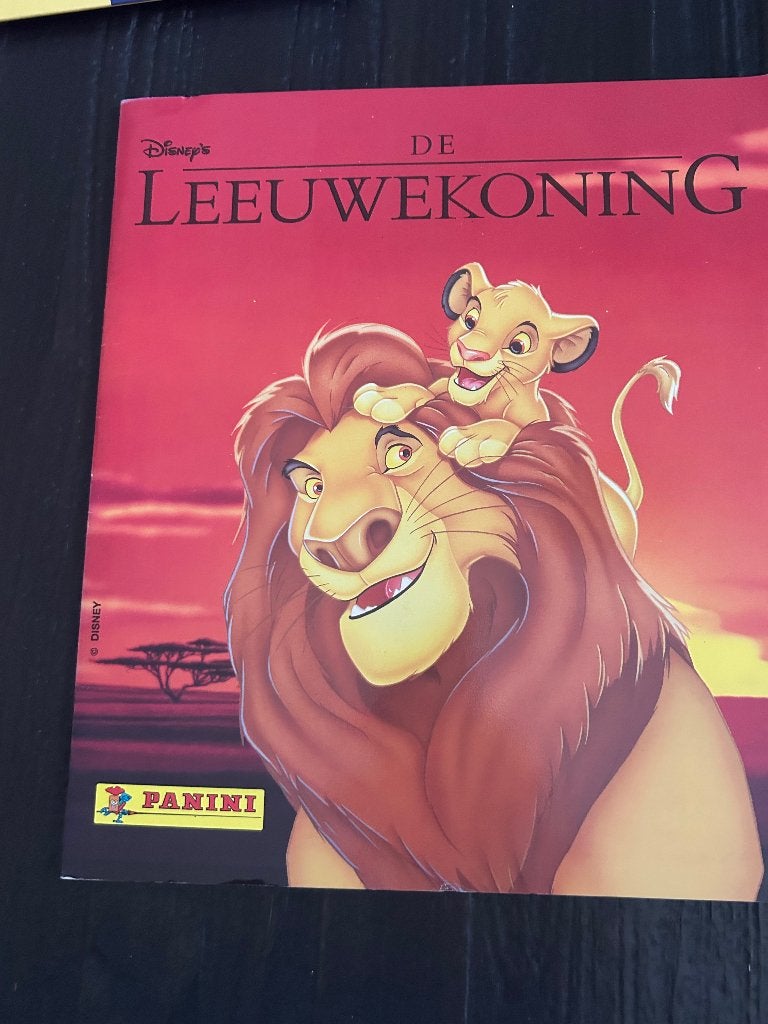 Panini album de leeuwenkoning compleet en mooi, Ophalen of Verzenden, Gebruikt, Strip of Tekenfilm