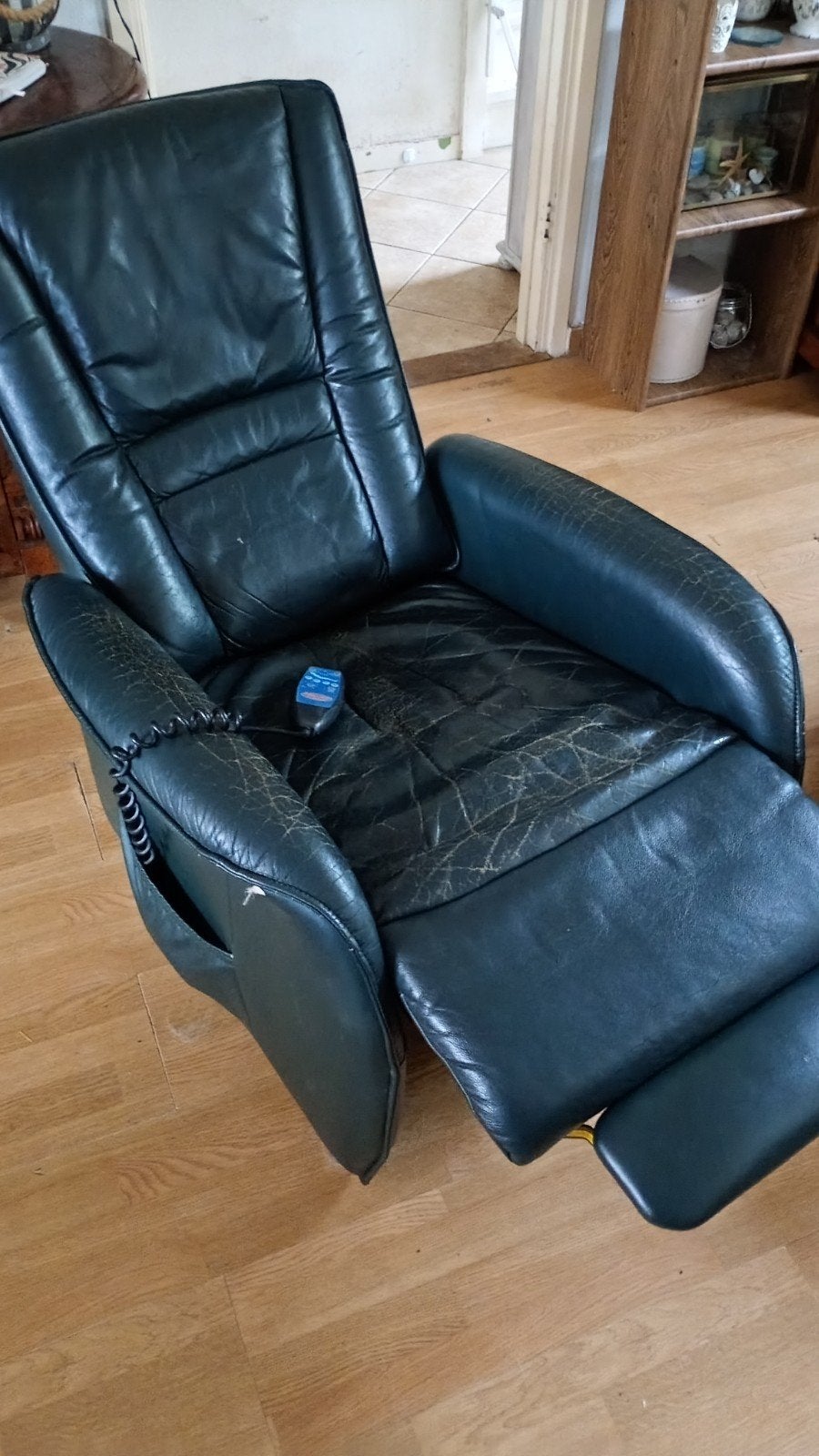 Gratis Massage stoel, Ophalen, Gebruikt, 75 tot 100 cm, Leer