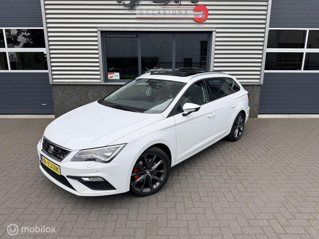 Seat Leon ST 2.0 TSI FR Business Intense 1e Eig BOMVOLL!, Auto's, Seat, Gebruikt, 1984 cc, Leon, Leder