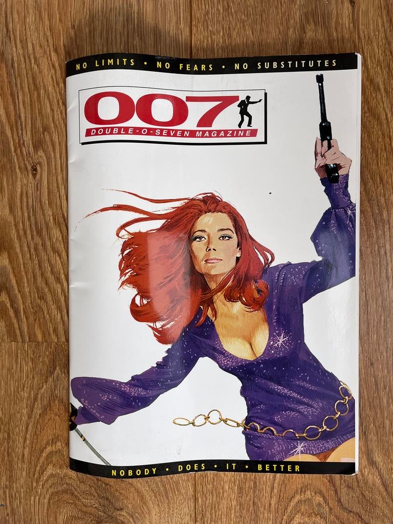 007 Double-O-Seven Magazine - James Bond - 2005, Ophalen of Verzenden, Gelezen