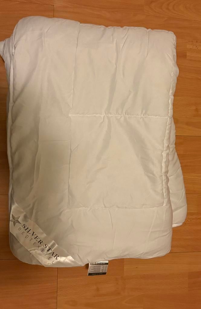 Dekbed 140x200 van Silverstar, Ophalen of Verzenden, Zo goed als nieuw, Wit, Jongetje of Meisje