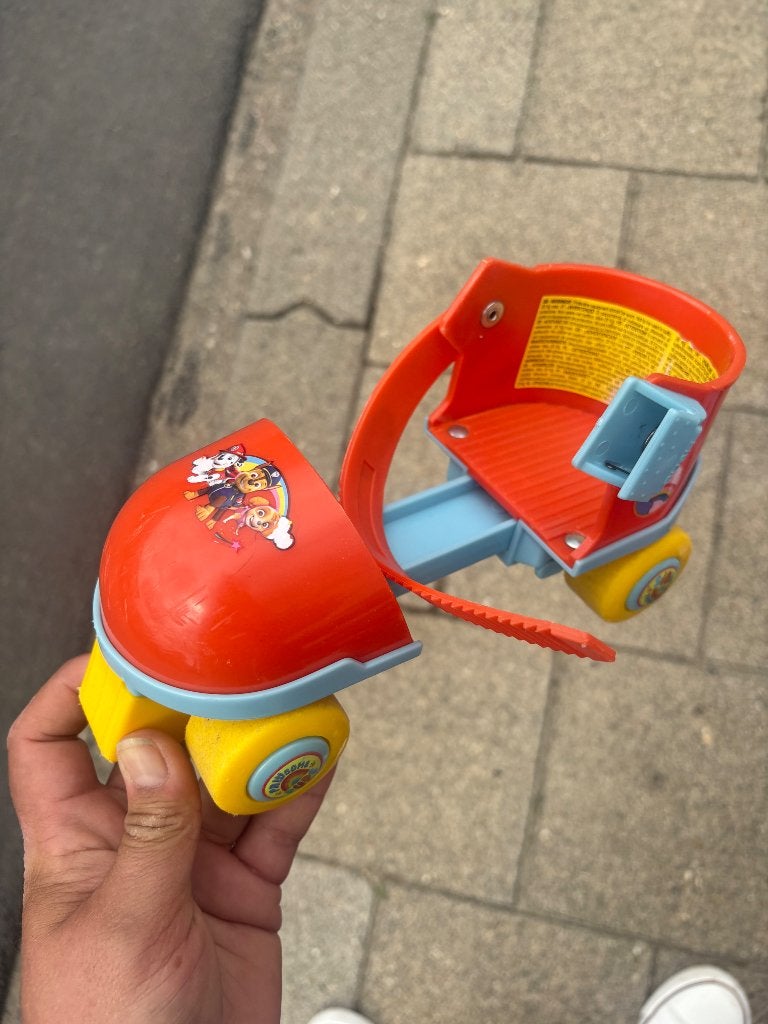Rolschaatsen mondo Paw Patrol (over schoentje), Kinderen en Baby's, Speelgoed | Buiten | Rolschaatsen, Ophalen, Verstelbaar, Gebruikt