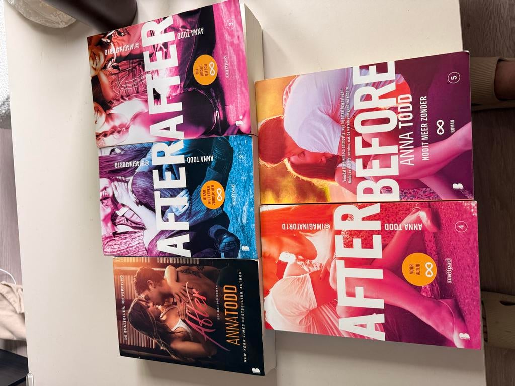 After serie boeken 1 t/m 5 - Anna Todd, Boeken, Ophalen of Verzenden, Gelezen, Nederland