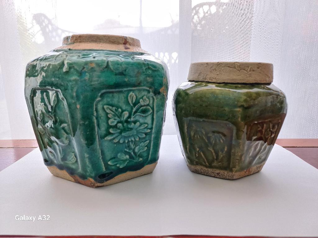2 groene gemberpotten waarvan 1 met deksel, Ophalen of Verzenden