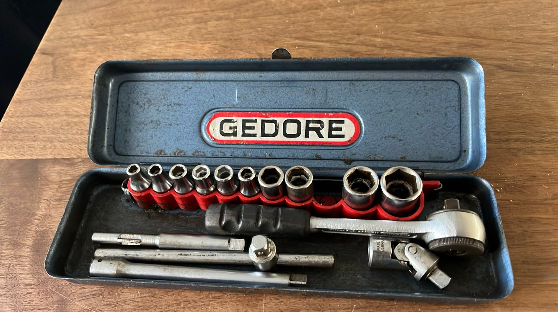 Vintage Gedore doppenset 1/4” in stalen cassette – Duitsland, Verzenden, Gebruikt, Gedore