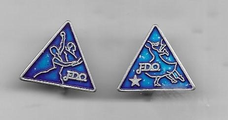 DANS 2 BROCHE SPELDEN BLAUWE UITVOERING, Ophalen of Verzenden, Gebruikt, Overige onderwerpen, Speldje of Pin