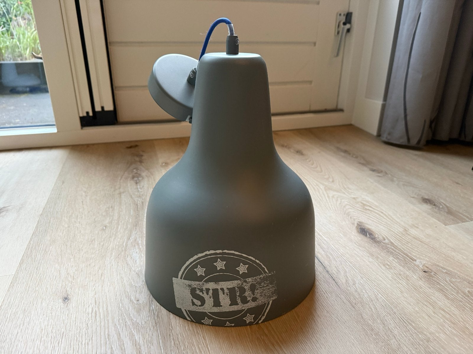 Stoer! hanglamp met ster en blauw snoer, Ophalen of Verzenden, Zo goed als nieuw, Metaal, E27 (groot)