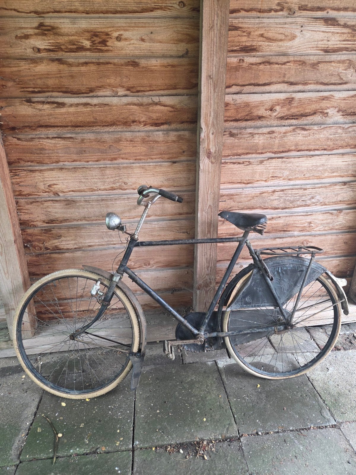 Fiets uit de jaren '50 vorige eeuw, Ophalen, Gebruikt