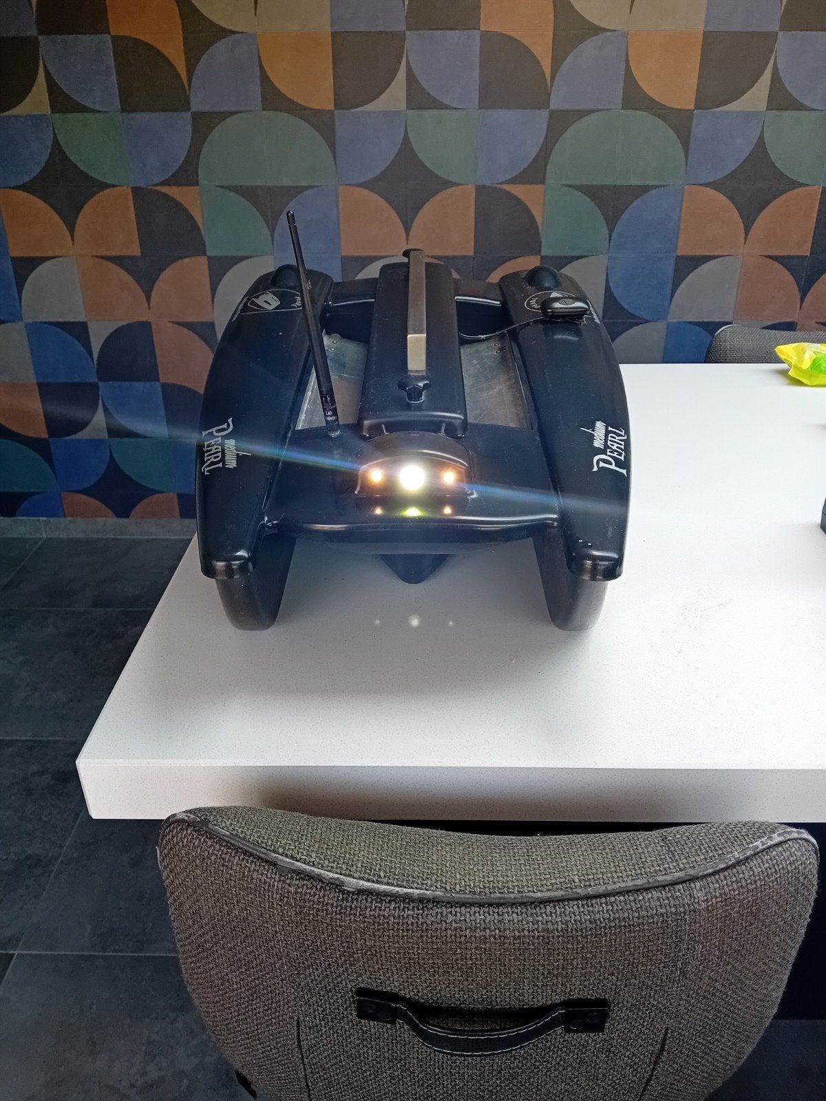 Medium Pearl voerboot met Toslon TF740, Watersport en Boten, Hengelsport | Karpervissen, Ophalen, Gebruikt, Overige typen