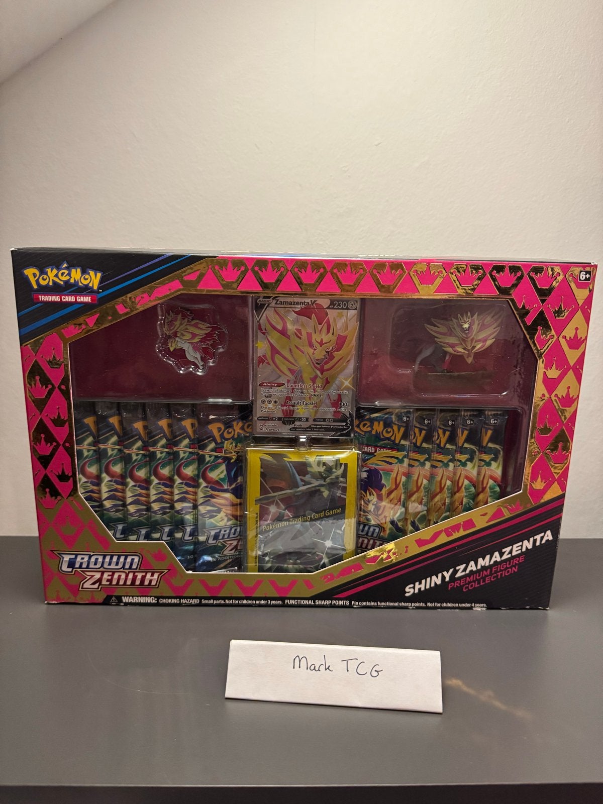 Pokémon Crown Zenith Shiny Zamazenta Premium Figure Collecti, Hobby en Vrije tijd, Ophalen of Verzenden, Nieuw, Overige typen