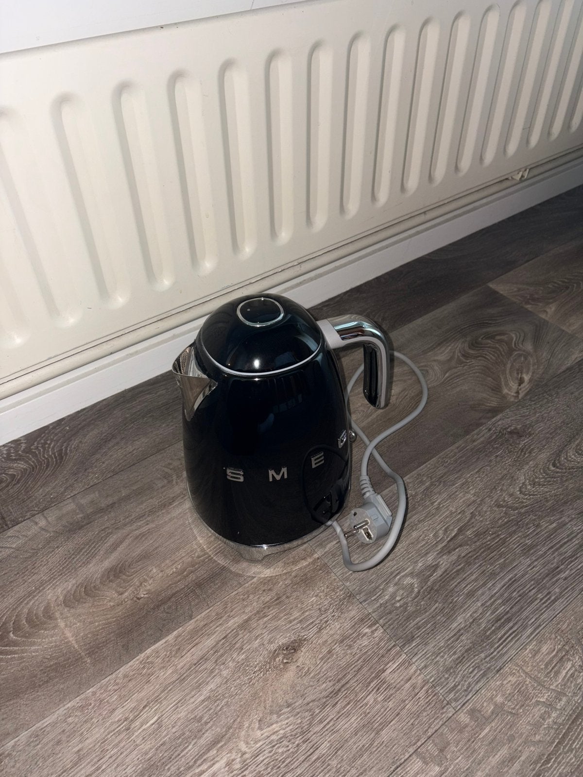 Waterkoker SMEG, Ophalen