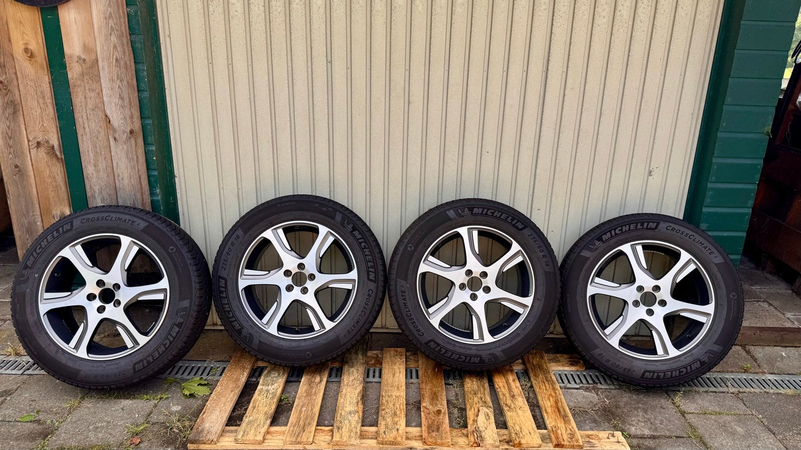 18 inch Volvo XC60 velgen te koop, Ophalen, 18 inch, Banden en Velgen, 235 mm