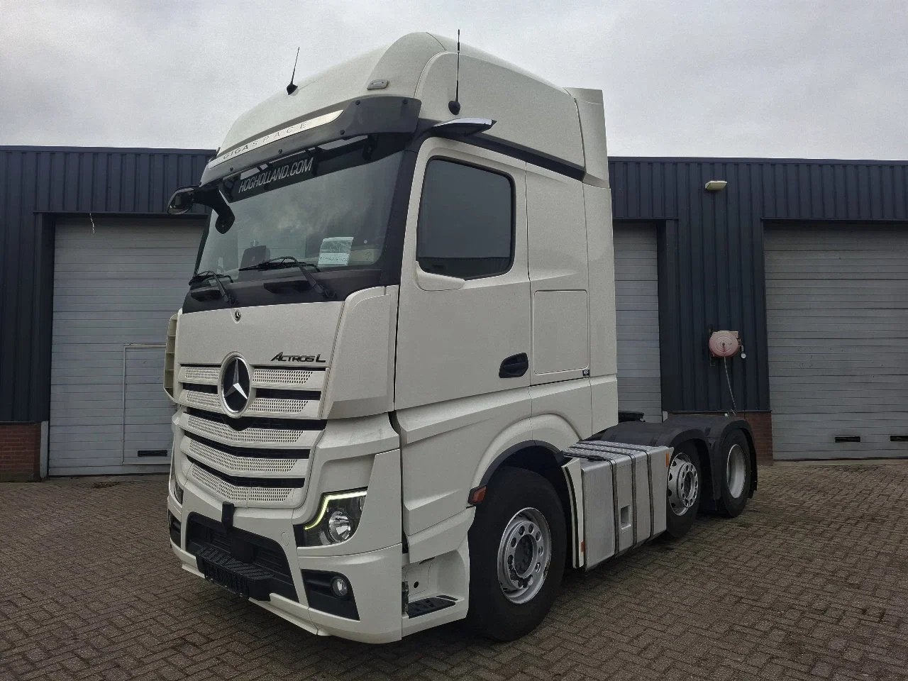 Mercedes-Benz Actros 2545 GIGASPACE 6X2 10310 (bj 2022), Auto's, Vrachtwagens, Automaat, Euro 6, Wit, Mercedes-Benz