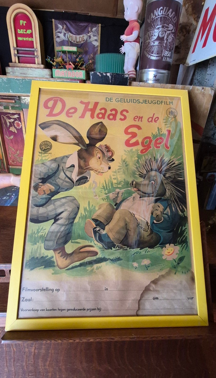 Oude Geluidsjeugdfilm Affiche De Haas en de Egel Jaren '50, Met lijst, Ophalen of Verzenden, A1 t/m A3, Film en Tv