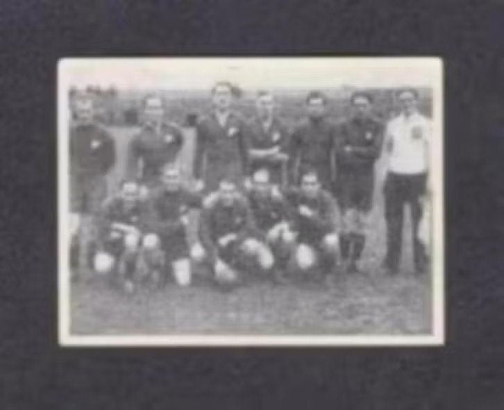 Voetbalplaatje Scheveningen 2e Klasser 1951-1952., Verzamelen, Ophalen of Verzenden, Zo goed als nieuw