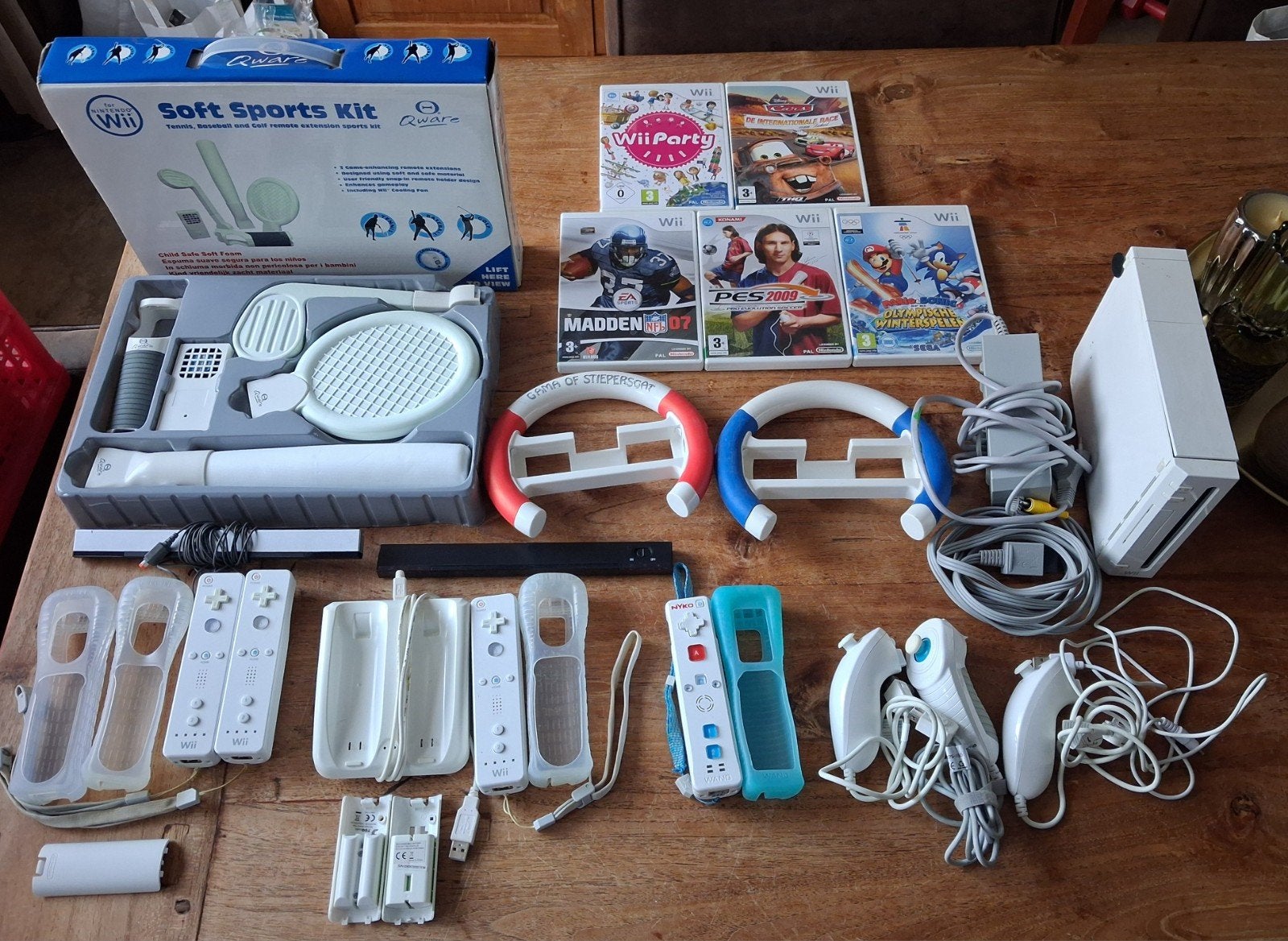 Wii Console Bundel, Ophalen, Gebruikt, Met 3 controllers of meer, Met stuurtje