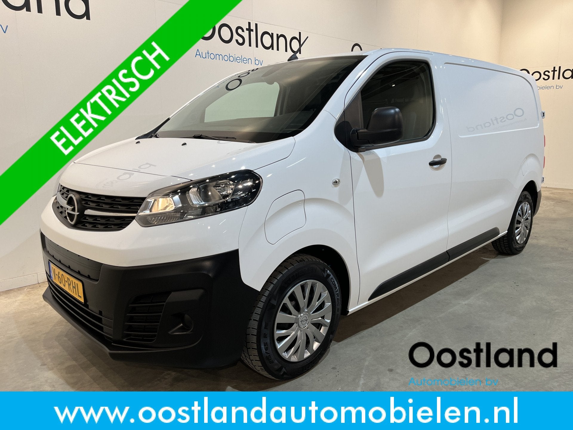 Opel Vivaro-e L2H1 Edition 50 kWh / 100% Elektrisch ! / Airc, Auto's, Gebruikt, Zwart, Met garantie (alle), 2 stoelen