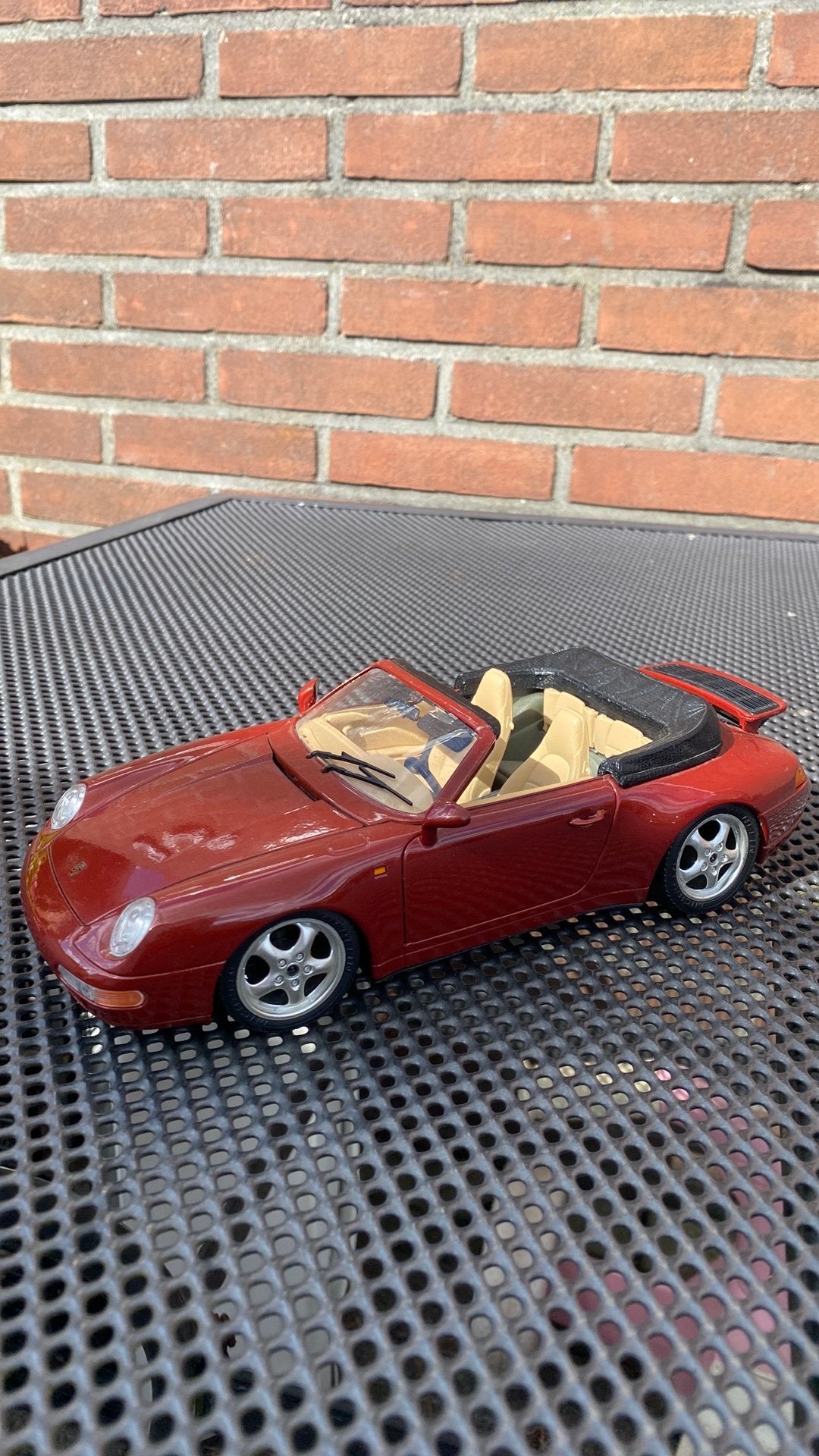 Mooi model Porsche 1/18, Hobby en Vrije tijd, Modelauto's | 1:18, Ophalen of Verzenden, Zo goed als nieuw, Bburago
